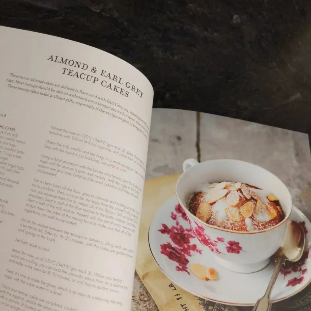 Book - Picture 7 of 8